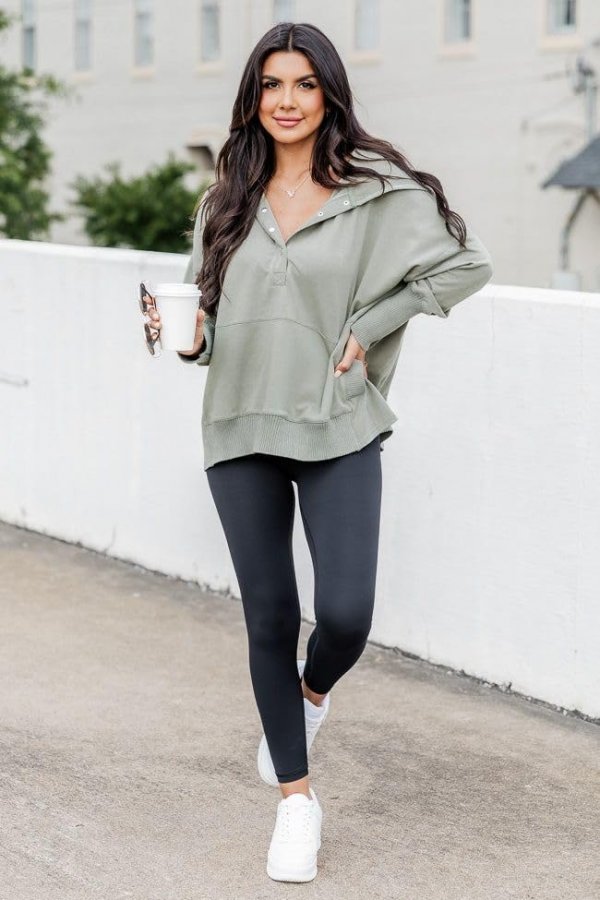 Women Casual Button V Neck Hoodies Oversized Pullover Sweatshirt Hooded Tops with Pockets